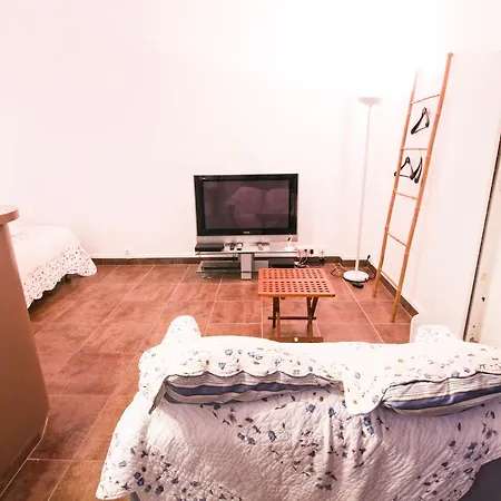 Luckey Homes - Boulevard De Courcelles Apartment